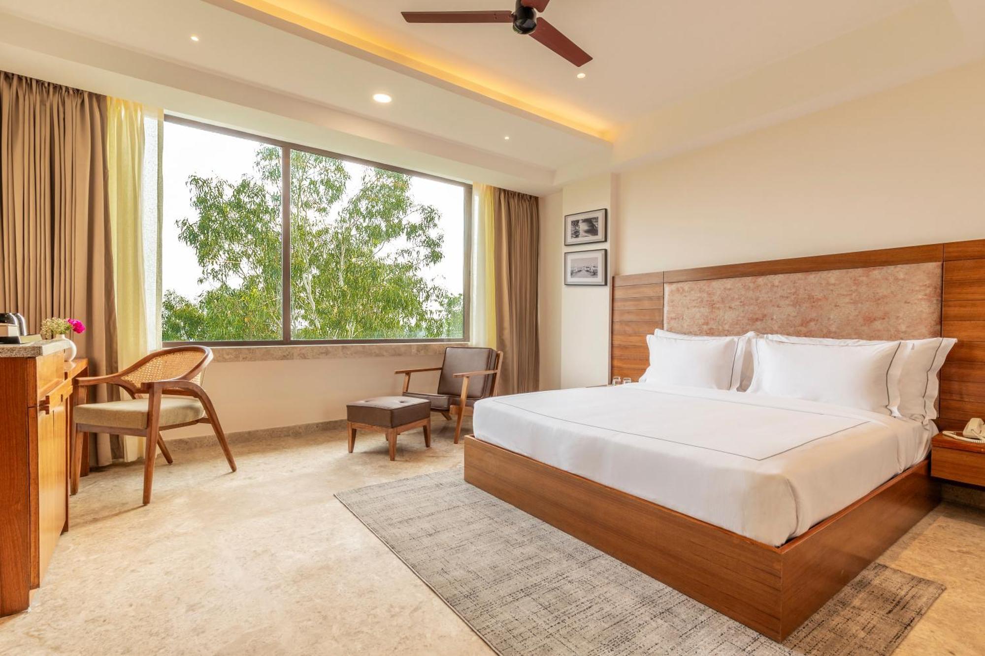 Hotel The Prominence Mussoorie Road Dehradun Exterior foto
