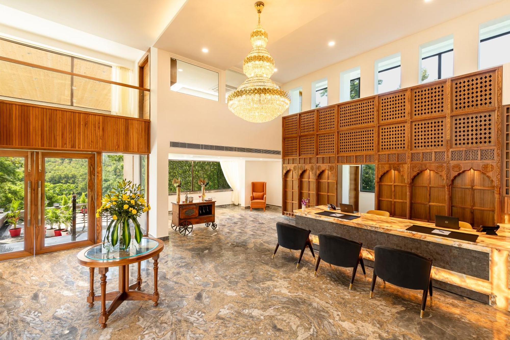Hotel The Prominence Mussoorie Road Dehradun Exterior foto
